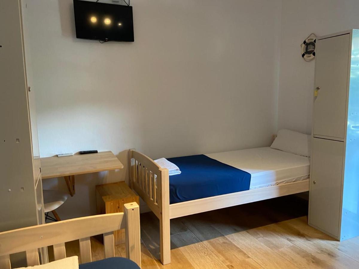 Hostal Porto Mar Salou Exterior photo