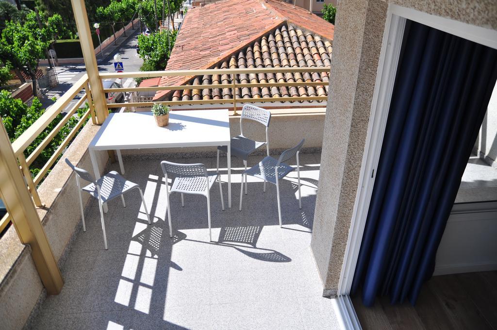 Hostal Porto Mar Salou Exterior photo